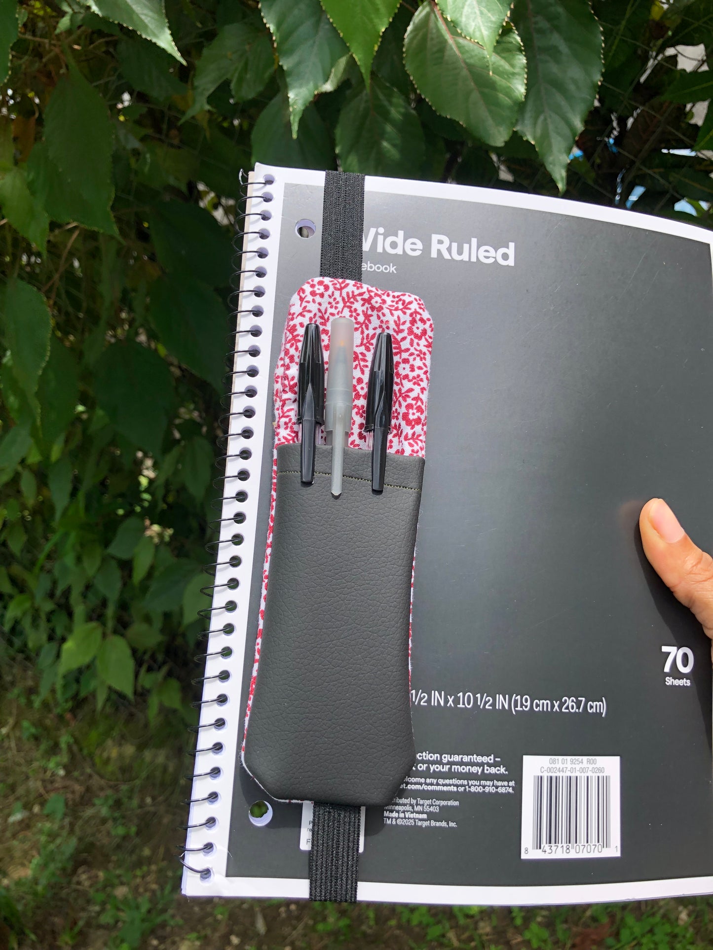 Pen Holder + Bookmarks, 2-in-1