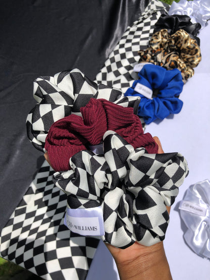 Checkered & Burgundy Scrunchies Set